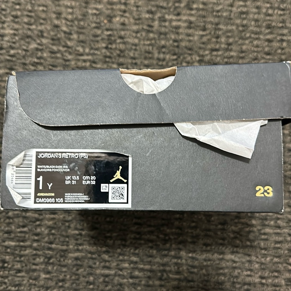 Jordan 3 Retro 1Y